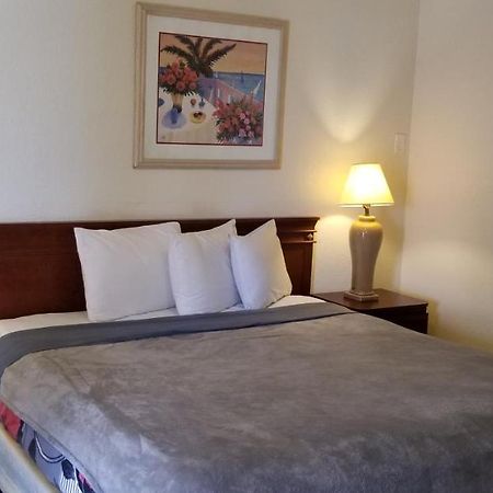 Deluxe Inn Motel - Homestead Bagian luar foto